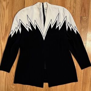 Vintage Daymor Couture Black & White V-neck Zig Zag Top Blouse Womens Sz L